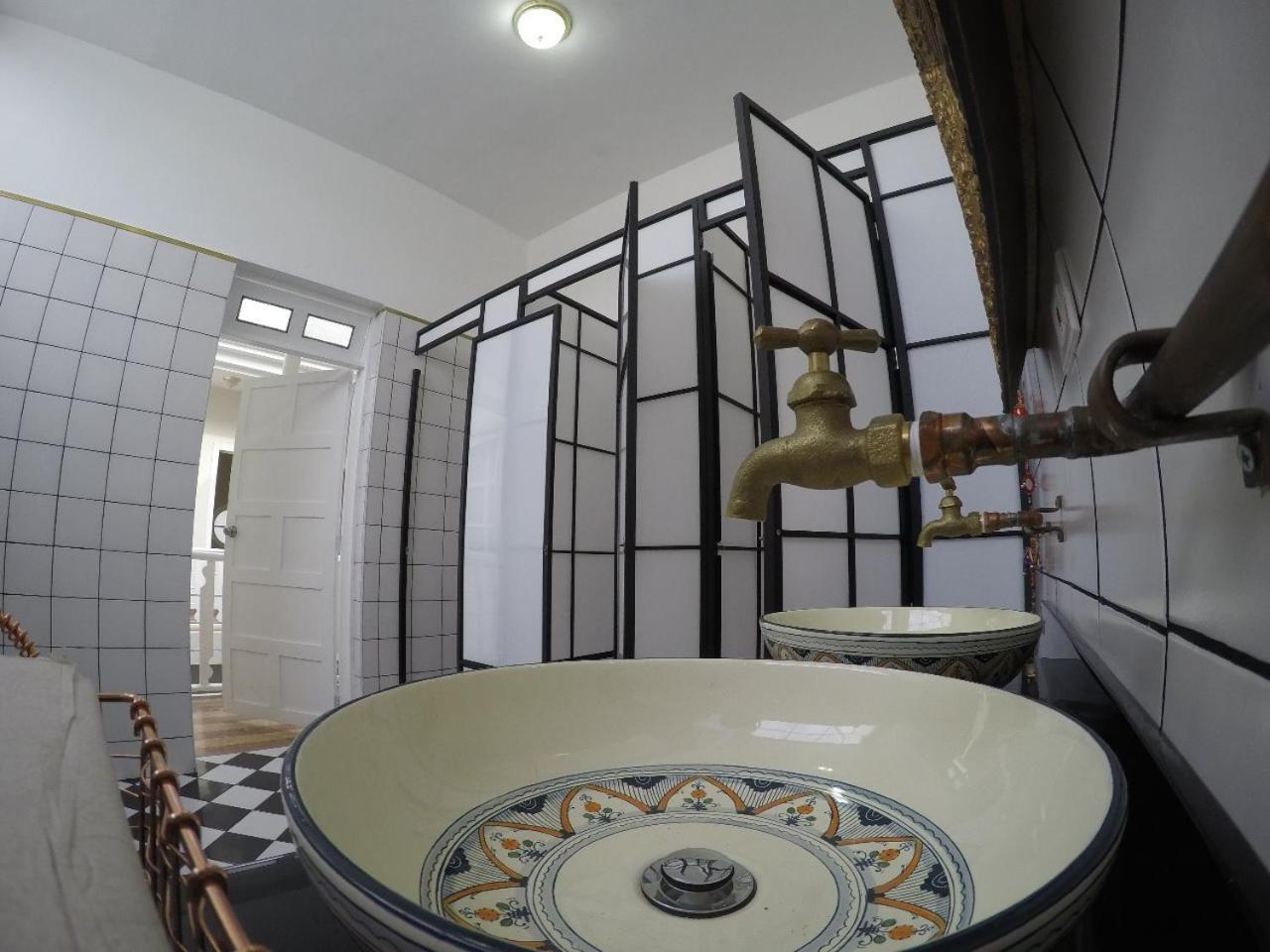ميديلين Nomad Hostel المظهر الخارجي الصورة