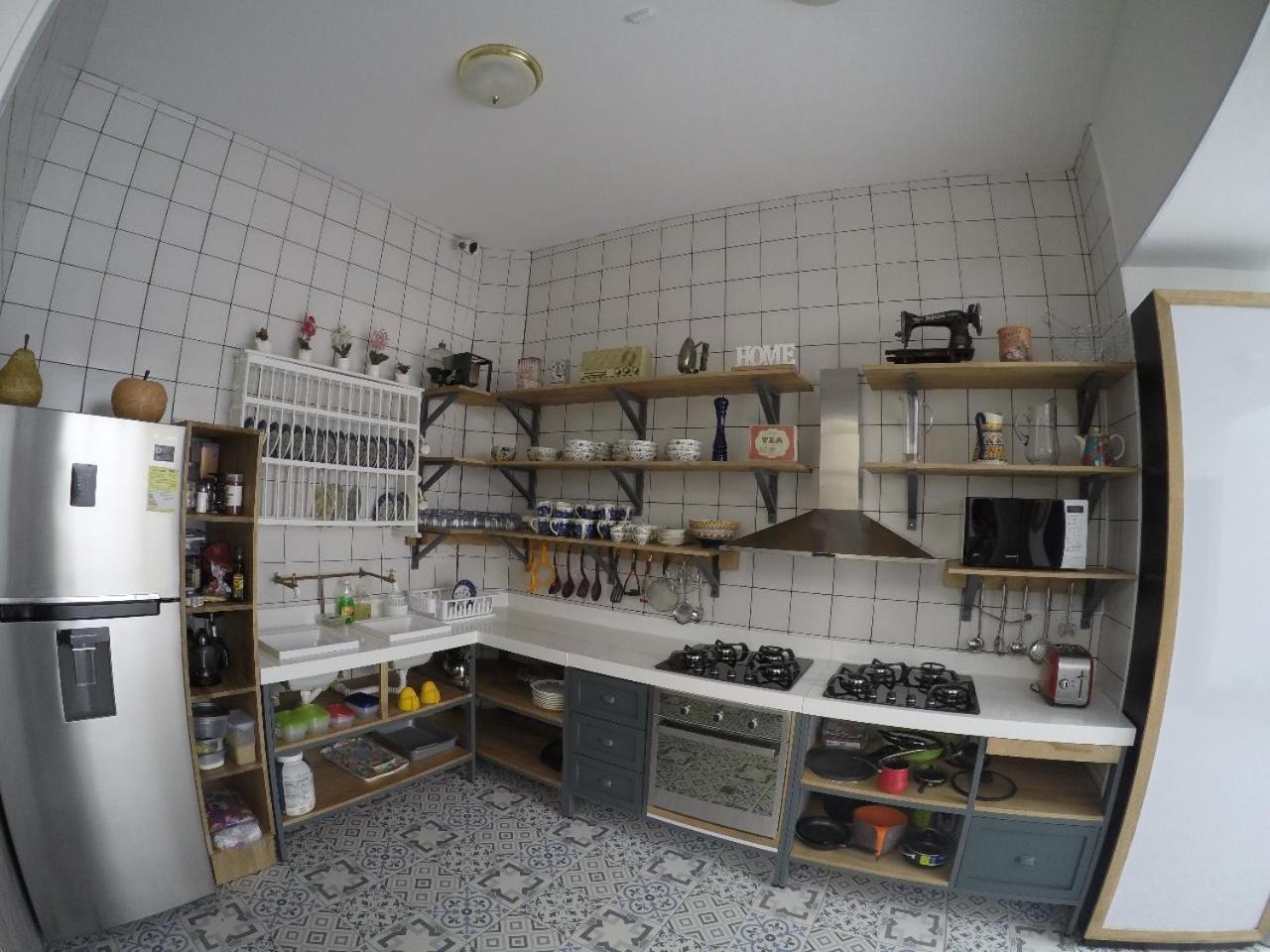 ميديلين Nomad Hostel المظهر الخارجي الصورة