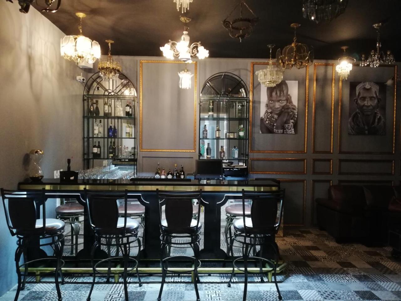 ميديلين Nomad Hostel المظهر الخارجي الصورة