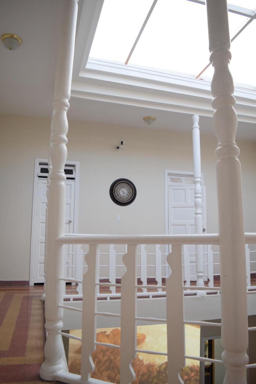 ميديلين Nomad Hostel المظهر الخارجي الصورة